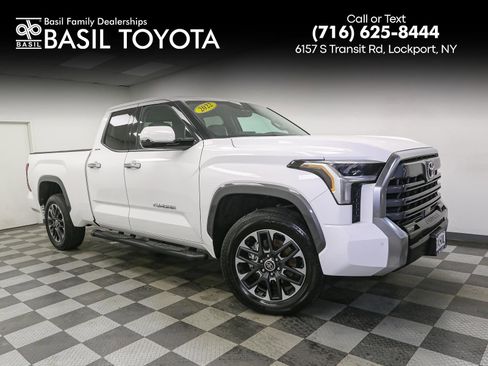Used 2022 Toyota Tundra Limited image 1