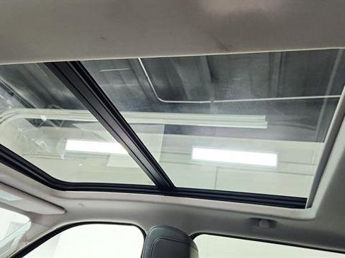 Used 2024 Toyota Tundra Limited image 12