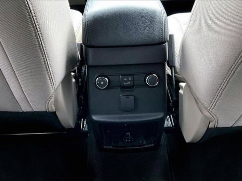 Used 2019 Ford Explorer Base image 15