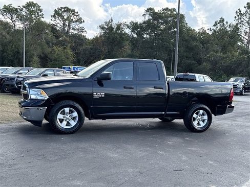 Used 2024 RAM 1500 Classic SLT image 10