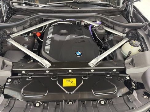 Used 2024 BMW X7 xDrive40i image 47