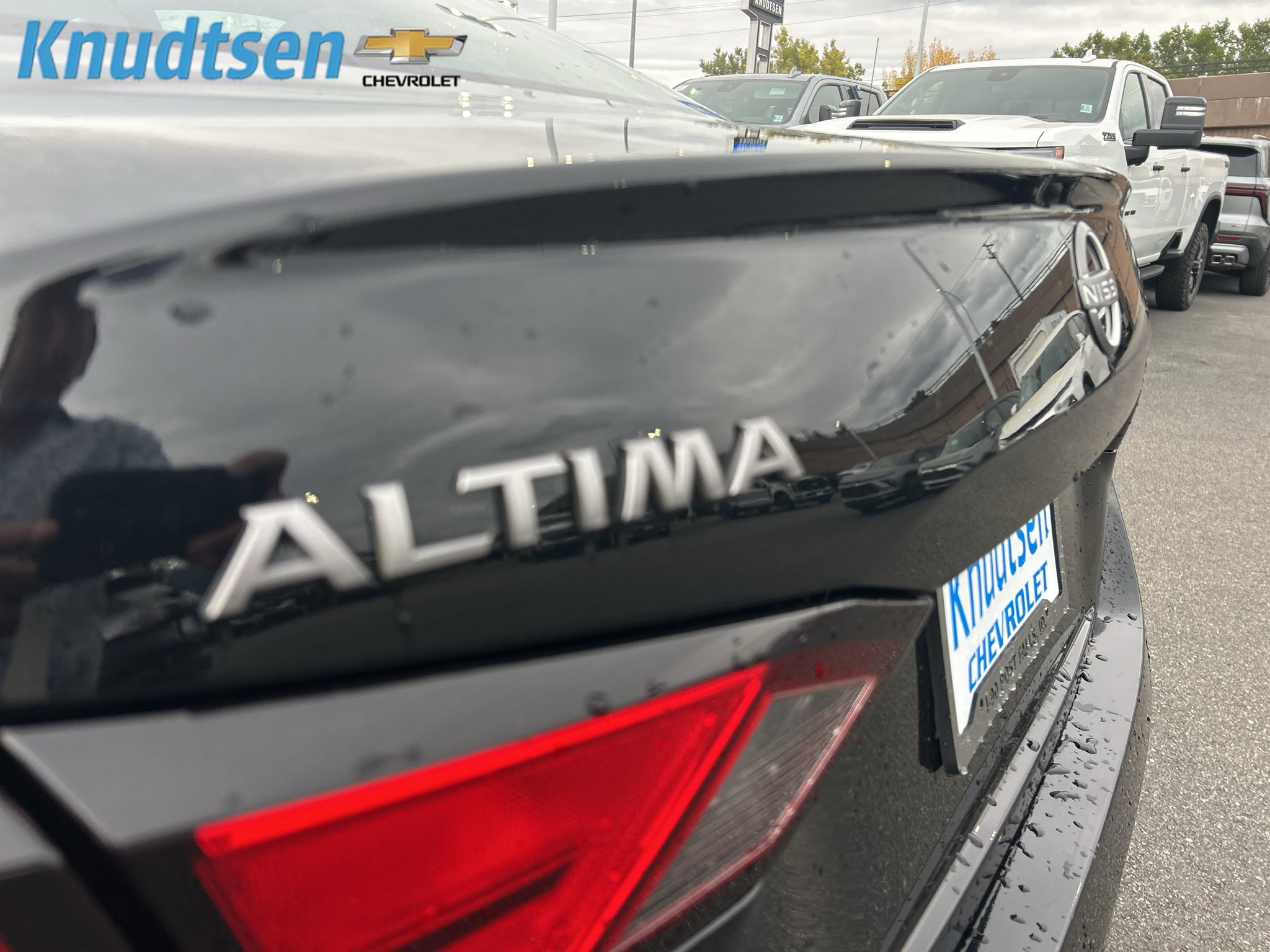 Used 2025 Nissan Altima 2.5 SR FWD image 10