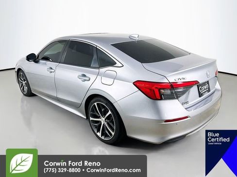 Used 2022 Honda Civic Touring image 5