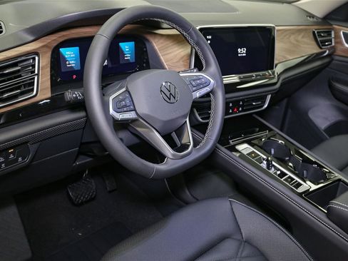 New 2026 Volkswagen Atlas SE image 18
