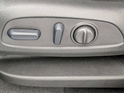 Used 2024 Chevrolet Equinox LT FWD image 13