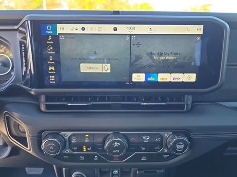 New 2026 Jeep Gladiator Mojave w/ Steel Bumper Group AWD/4WD image 17