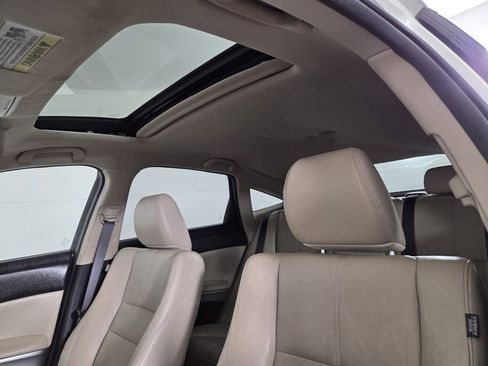 Used 2015 Honda Crosstour EX-L image 22