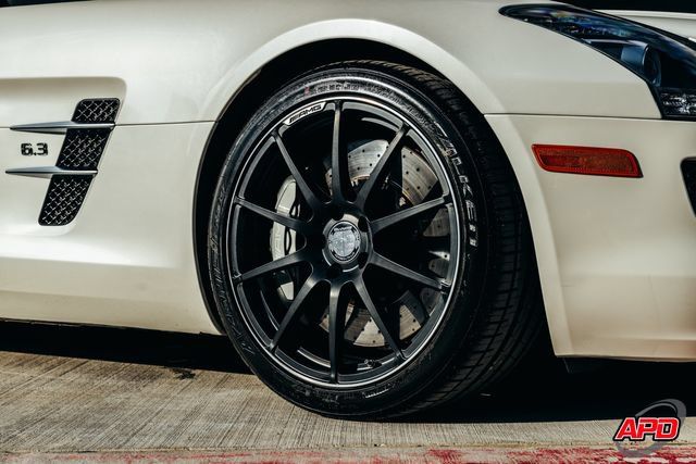 Used 2012 Mercedes-Benz SLS AMG Roadster image 48