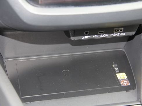 Certified 2025 Subaru Forester Limited AWD/4WD image 30