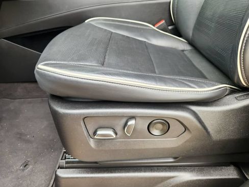 Used 2022 Cadillac Escalade Sport w/ Touring Package RWD image 23
