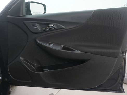 Used 2023 Chevrolet Malibu RS image 9