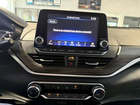 Used 2025 Nissan Altima 2.5 SV image 52