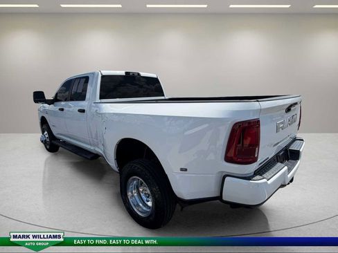 Used 2025 RAM 3500 Big Horn AWD/4WD image 8