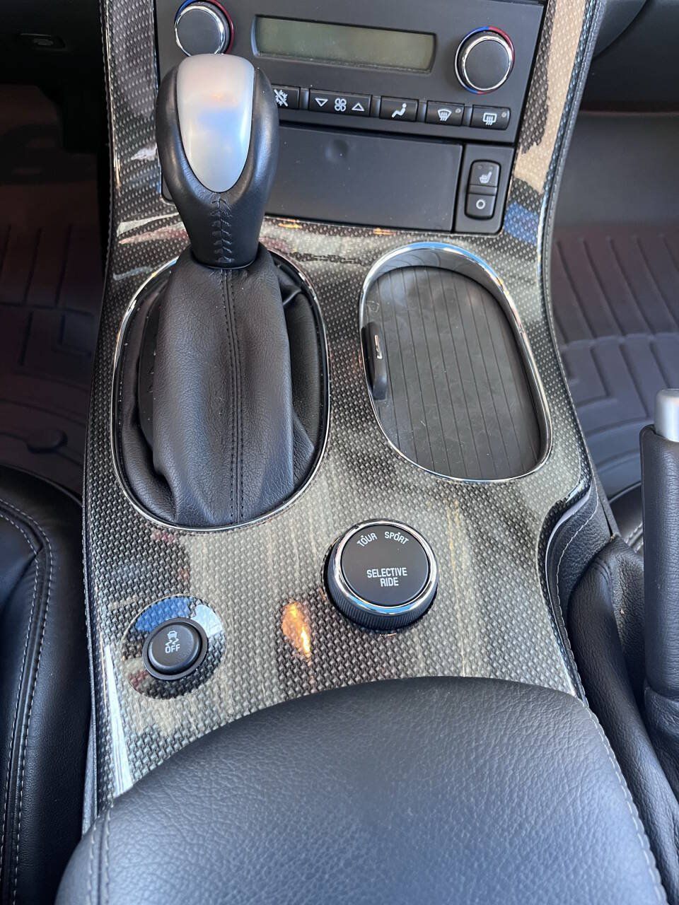 Used 2012 Chevrolet Corvette Coupe w/ 4LT Preferred Equipment Group RWD image 22