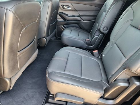Certified 2023 Chevrolet Traverse RS FWD image 29