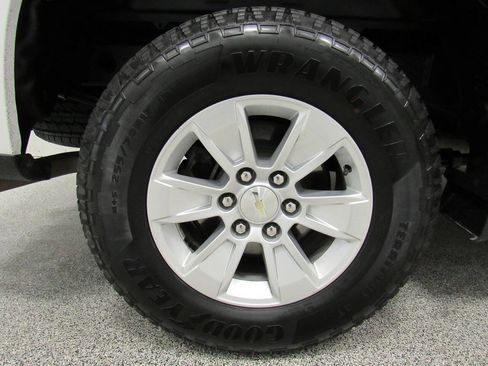 Used 2021 Chevrolet Silverado 1500 W/T w/ WT Value Package image 14