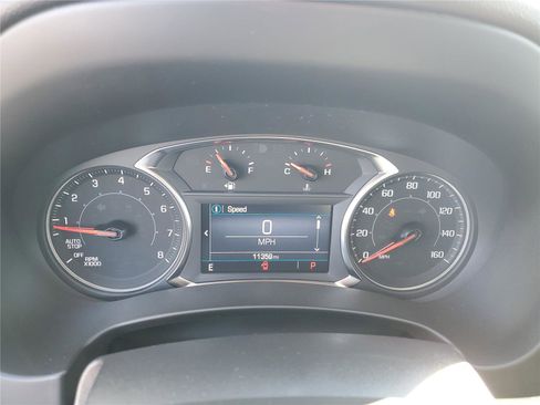 Used 2024 GMC Terrain SLE w/ Driver Convenience Package image 26