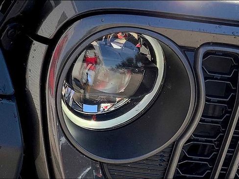 Used 2024 Jeep Gladiator Rubicon w/ Safety Group image 27