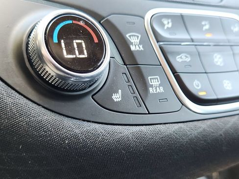 Used 2024 Chevrolet Malibu LT FWD image 11