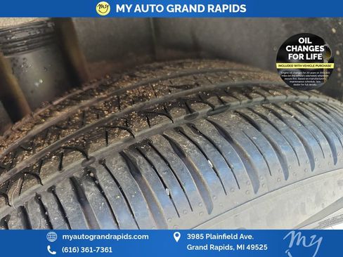 Used 2022 Volkswagen Atlas Cross Sport SEL Premium R-Line AWD/4WD image 33