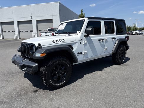 Used 2023 Jeep Wrangler Unlimited Sport AWD/4WD image 5