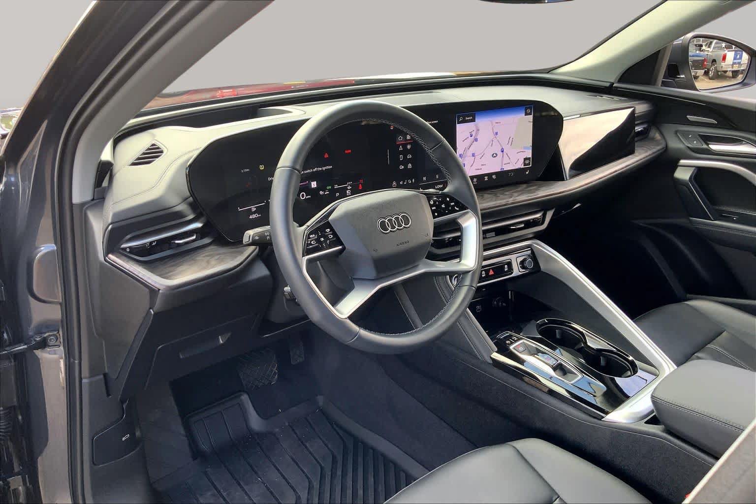 Certified 2025 Audi Q5 Premium Plus w/ Premium Plus AWD/4WD image 18