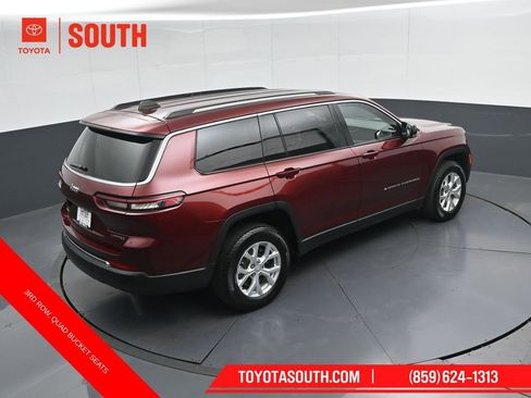 Used 2023 Jeep Grand Cherokee L Limited AWD/4WD image 46
