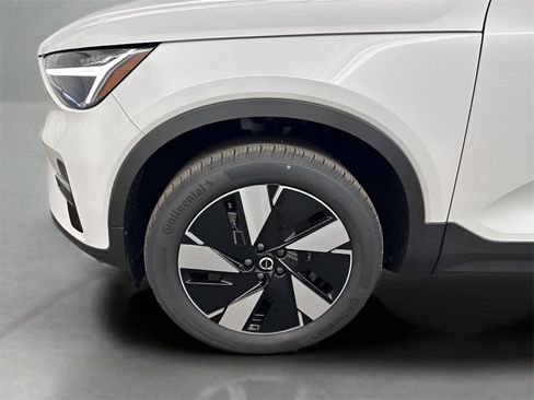 New 2024 Volvo XC40 Recharge Core w/ Protection Package Premier image 13