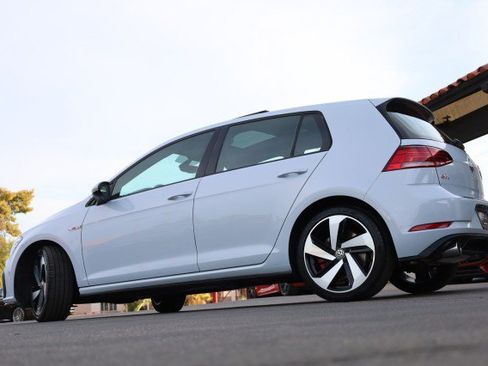 Used 2020 Volkswagen GTI SE FWD image 17