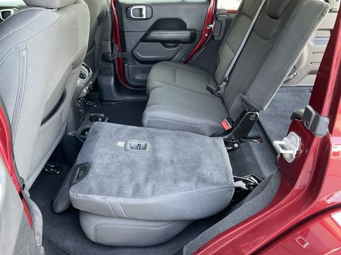 Used 2021 Jeep Wrangler Unlimited Sahara w/ Uconnect 4C Nav & Sound Group image 39