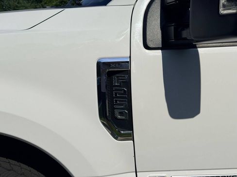 Used 2019 Ford F250 XL w/ Power Equipment Group RWD image 14
