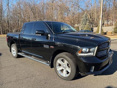 Used 2014 RAM 1500 Sport w/ Convenience Group AWD/4WD image 9