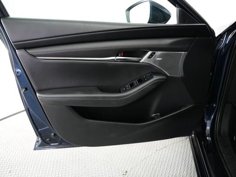 Used 2020 MAZDA MAZDA3 AWD Hatchback w/ Premium Pkg image 39