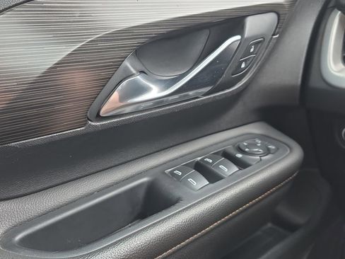 Used 2019 GMC Terrain SLT FWD image 11