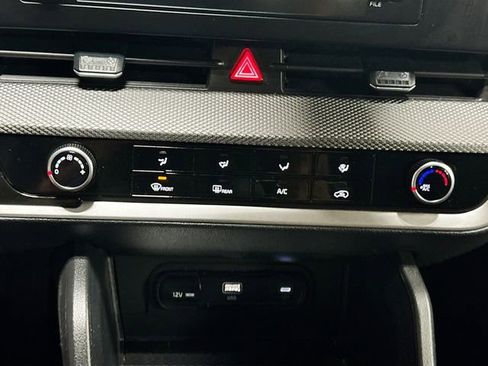 Used 2023 Kia Sportage LX image 15