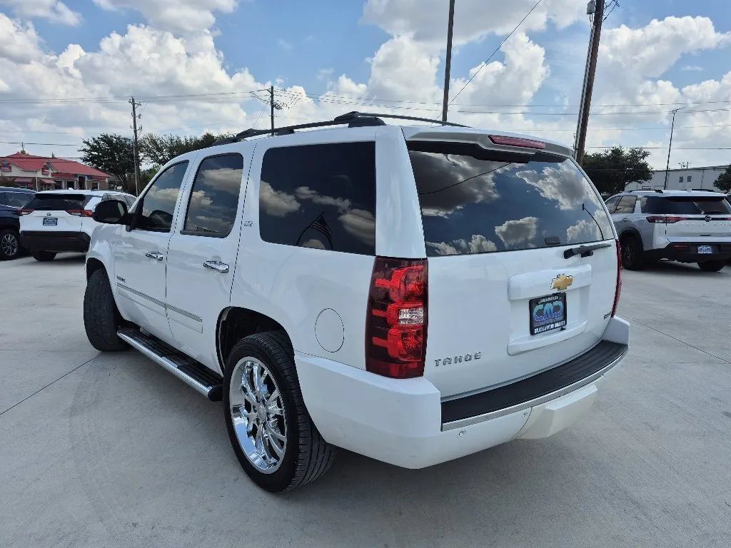 Used 2012 Chevrolet Tahoe LTZ RWD image 8