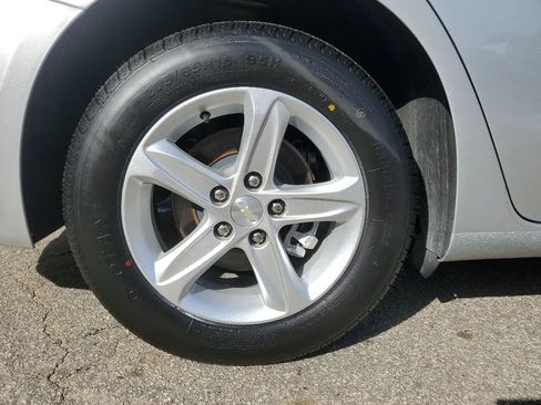 Used 2019 Chevrolet Malibu LS image 42