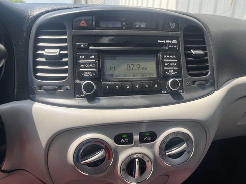 Used 2011 Hyundai Accent GLS w/ Premium Pkg 4 image 10