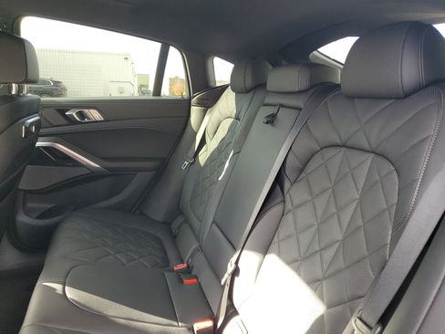 Certified 2024 BMW X6 xDrive40i w/ Premium Package image 25