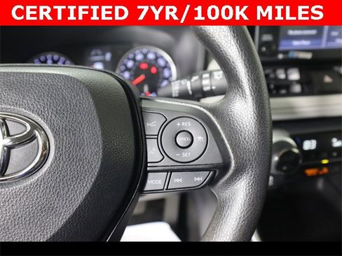 Used 2022 Toyota RAV4 XLE w/ Convenience Package image 22