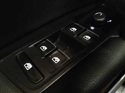 Used 2021 Volkswagen Tiguan SEL FWD image 27