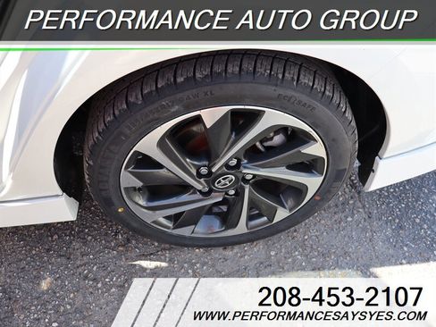 Used 2016 Scion iM image 12