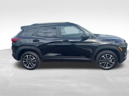 New 2026 Chevrolet TrailBlazer LT w/ LT Cold Weather Package AWD/4WD image 6