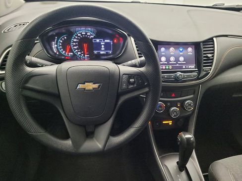 Used 2020 Chevrolet Trax LS image 22