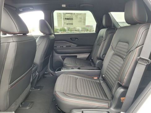 New 2026 Nissan Pathfinder Rock Creek w/ Rock Creek Premium Package AWD/4WD image 10