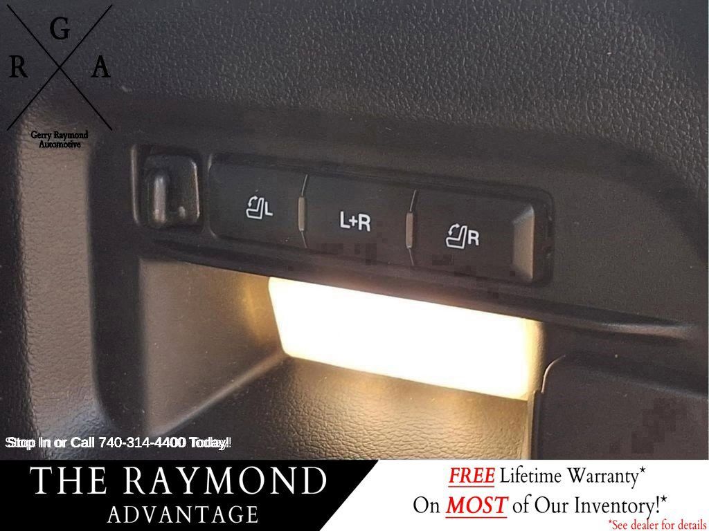 Used 2023 Ford Explorer Platinum w/ Technology Package AWD/4WD image 15
