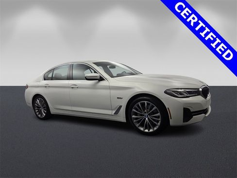 Certified 2023 BMW 530e w/ Premium Package image 1