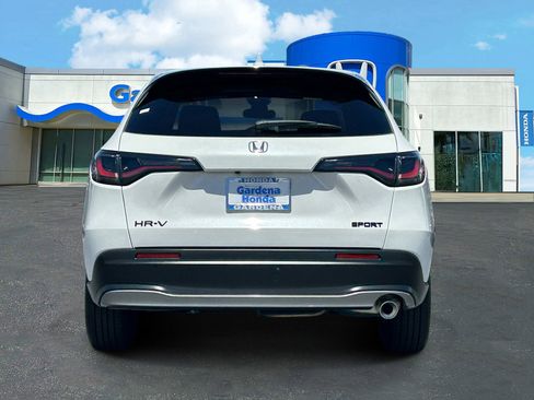 Certified 2026 Honda HR-V Sport image 5