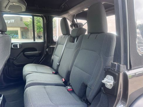 Used 2024 Jeep Wrangler Sport image 14