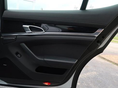 Used 2015 Porsche Panamera S RWD image 54